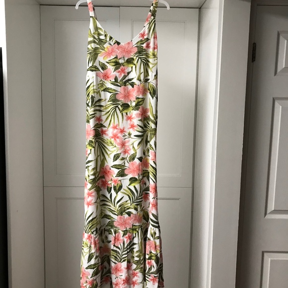 Hurley Ruffle Hem Women’s Maxi Dress S White Floral NWOT - Picture 1 of 14
